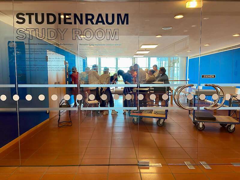 Die Türen des Studienraums im Museum Ludwig