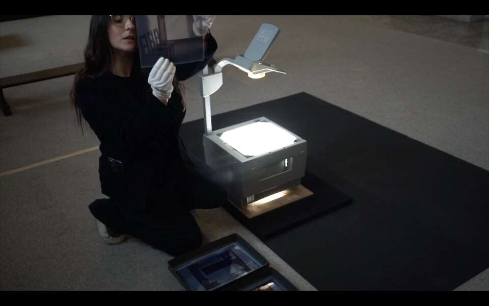 Still aus Performance Browsing Activity (2022)