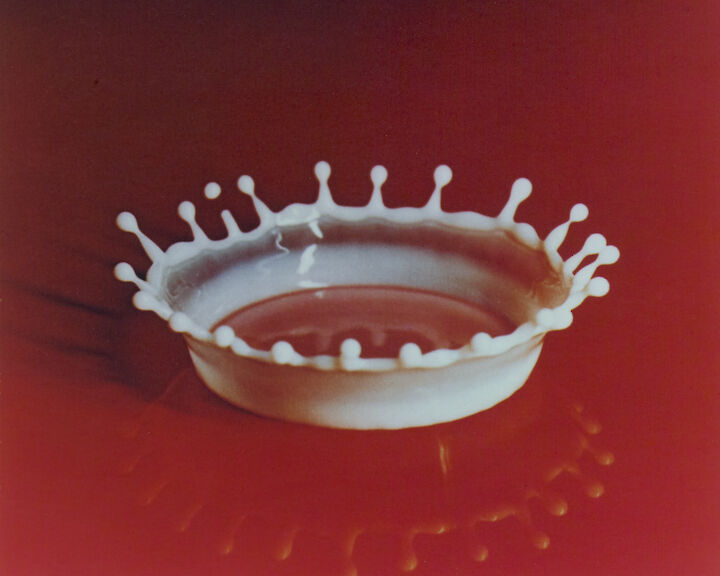  Milk Drop Coronet, 1957 © Estate of Harold Edgerton