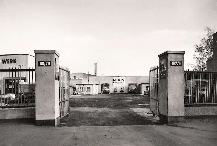 Elisabeth Sorge, MAN-Werkstatt, Köln Braunsfeld, 1950 (Slg. KFA)