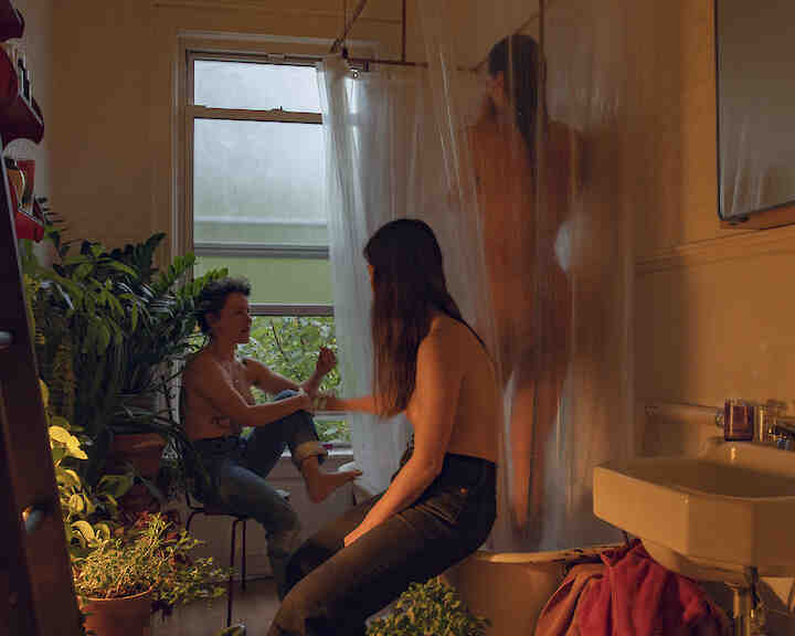 bathroom, Lafayette Ave aus FEVER SEA  © Katharina Poblotzki